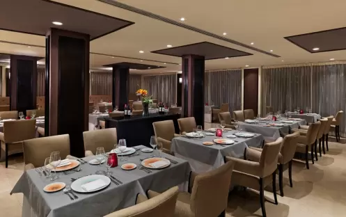 Hard Rock Hotel Cancun - Ciao Table Arrangement Hard Rock Hotel Cancun - Ciao Table Arrangement